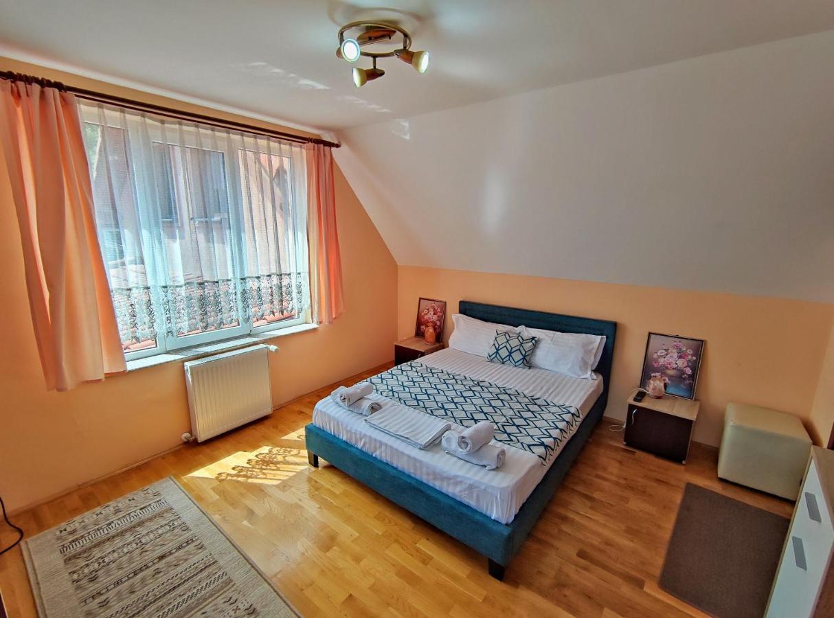 Casa Adam Hotel Сигишоара Екстериор снимка