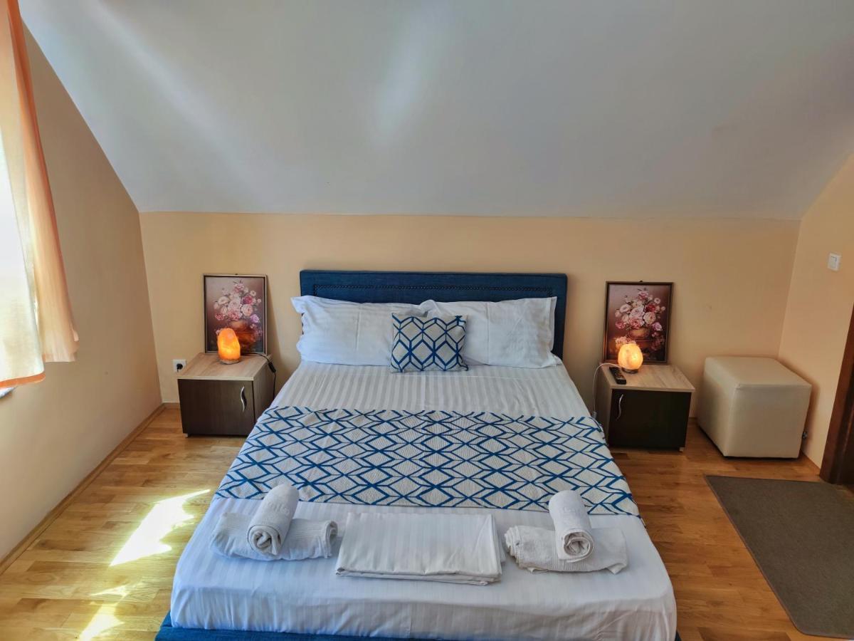 Casa Adam Hotel Сигишоара Екстериор снимка