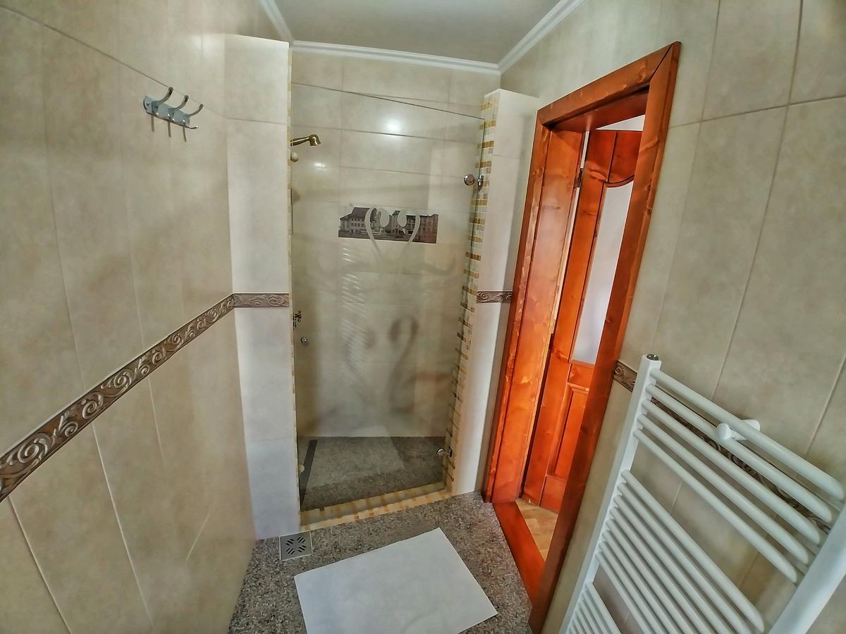 Casa Adam Hotel Сигишоара Екстериор снимка