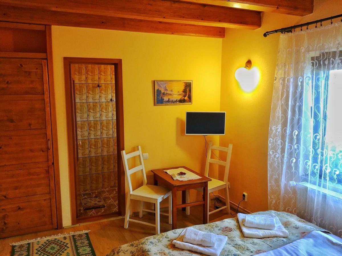 Casa Adam Hotel Сигишоара Екстериор снимка